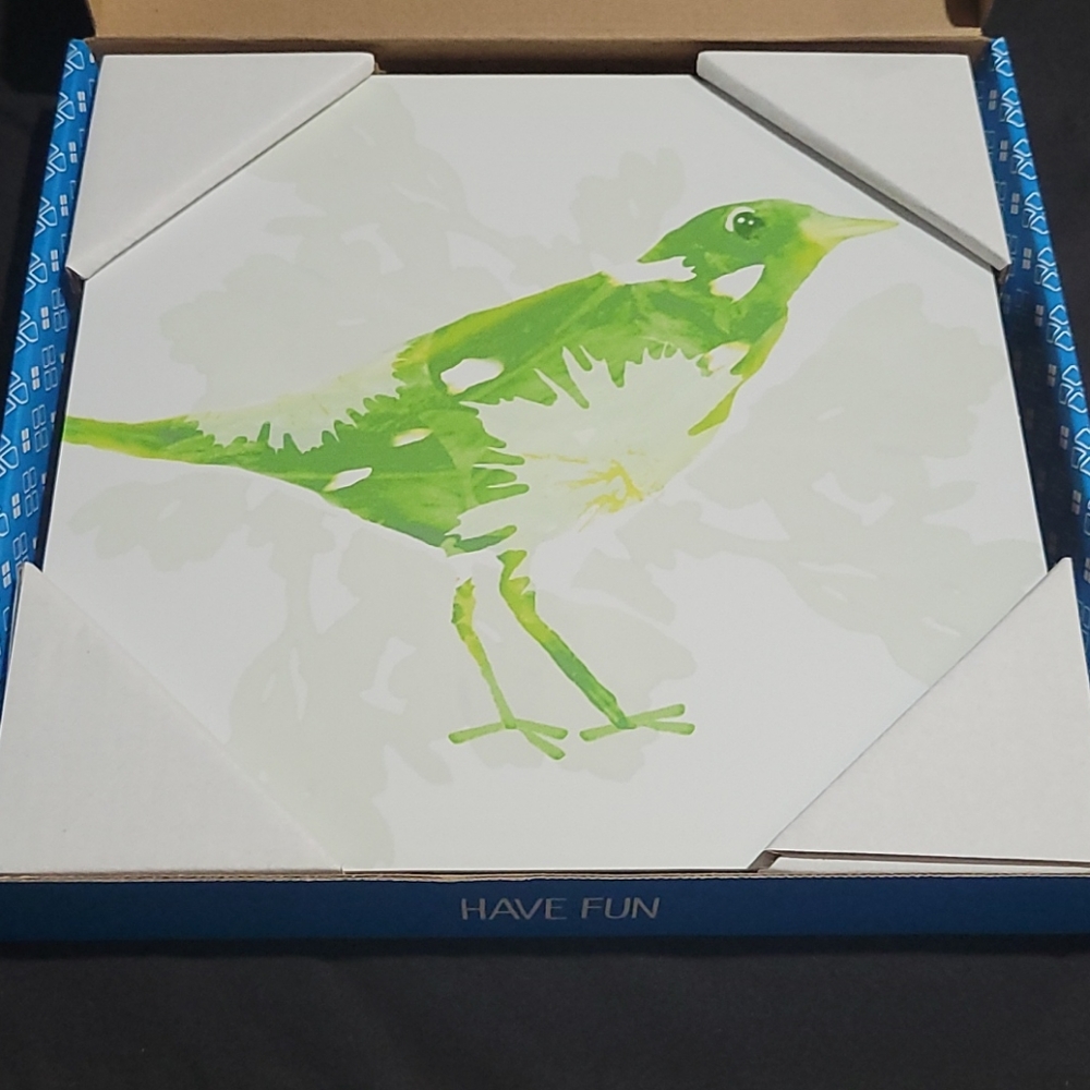 Damage Free wall decor